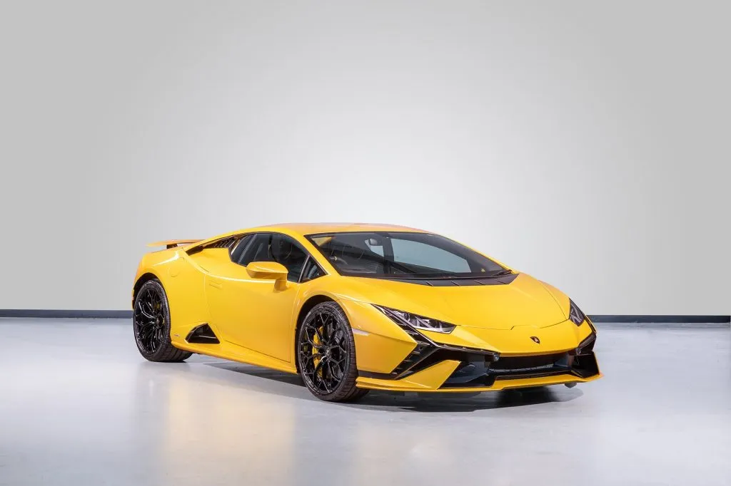 Lamborghini Huracan Tecnica for self-drive supercar hire in Basildon