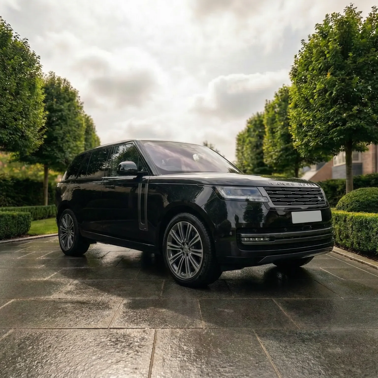 Range Rover Autobiography for long-term car hire in Basingstoke