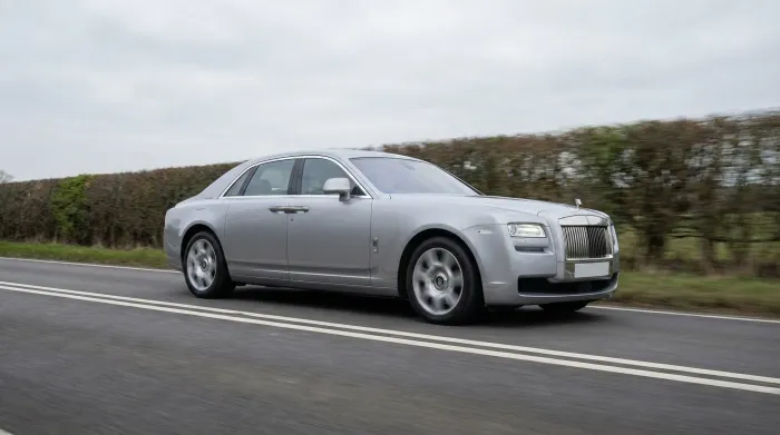 White Rolls-Royce Cullinan for chauffeur car hire in Inverness